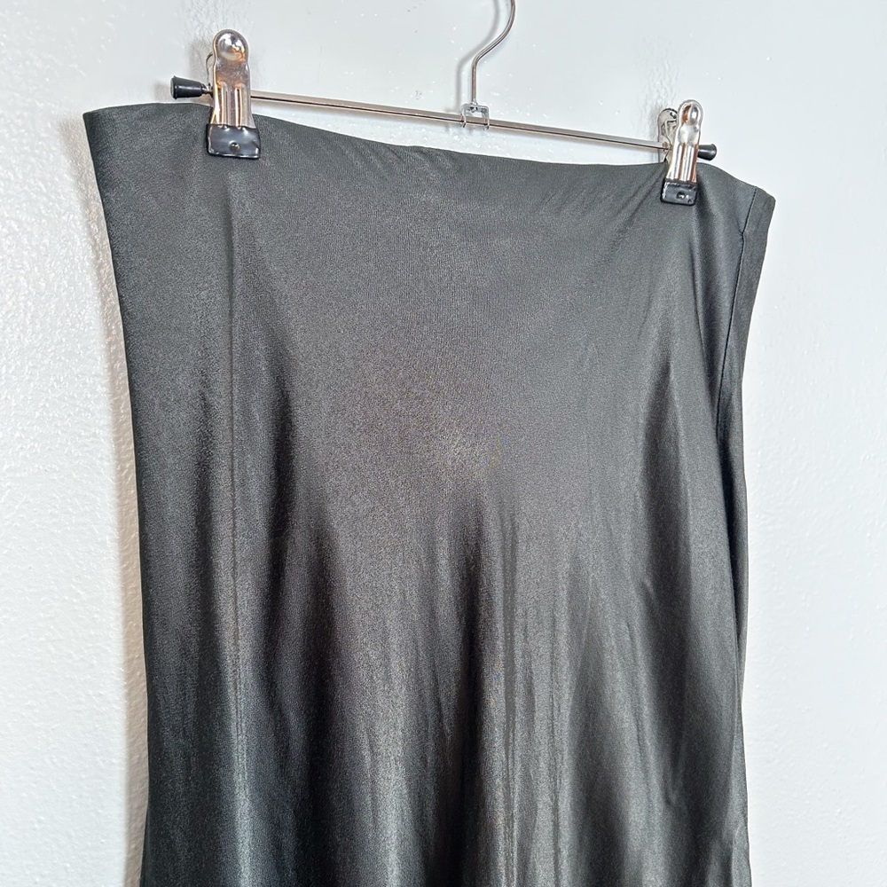 Rails Anya Forest Green Satin Midi Skirt - Picture 5 of 8